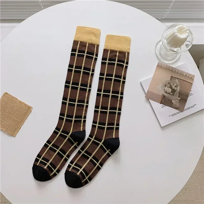 Socks Women's High Tube Calf Knee-length Socks Retro Illustration Art Abstract Street Autumn and Winter Cotton Socks High Sock