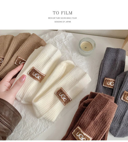 2 Pairs Cashmere Socks Winter Women Warm Wool Thickened Mid-Tube Trendy Heel Furry Label Letter Solid Color Snow Boot Socks New