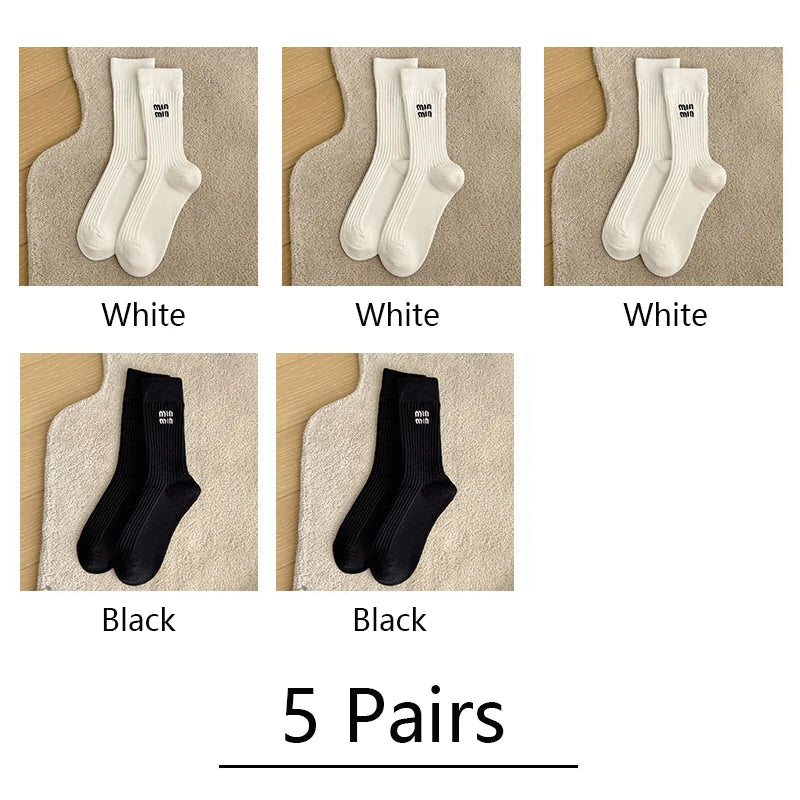 5 Pairs Winter Socks Women Brand Designer Fashion Stockings Socks Luxury Embroidered Letter Mid Tube Socks