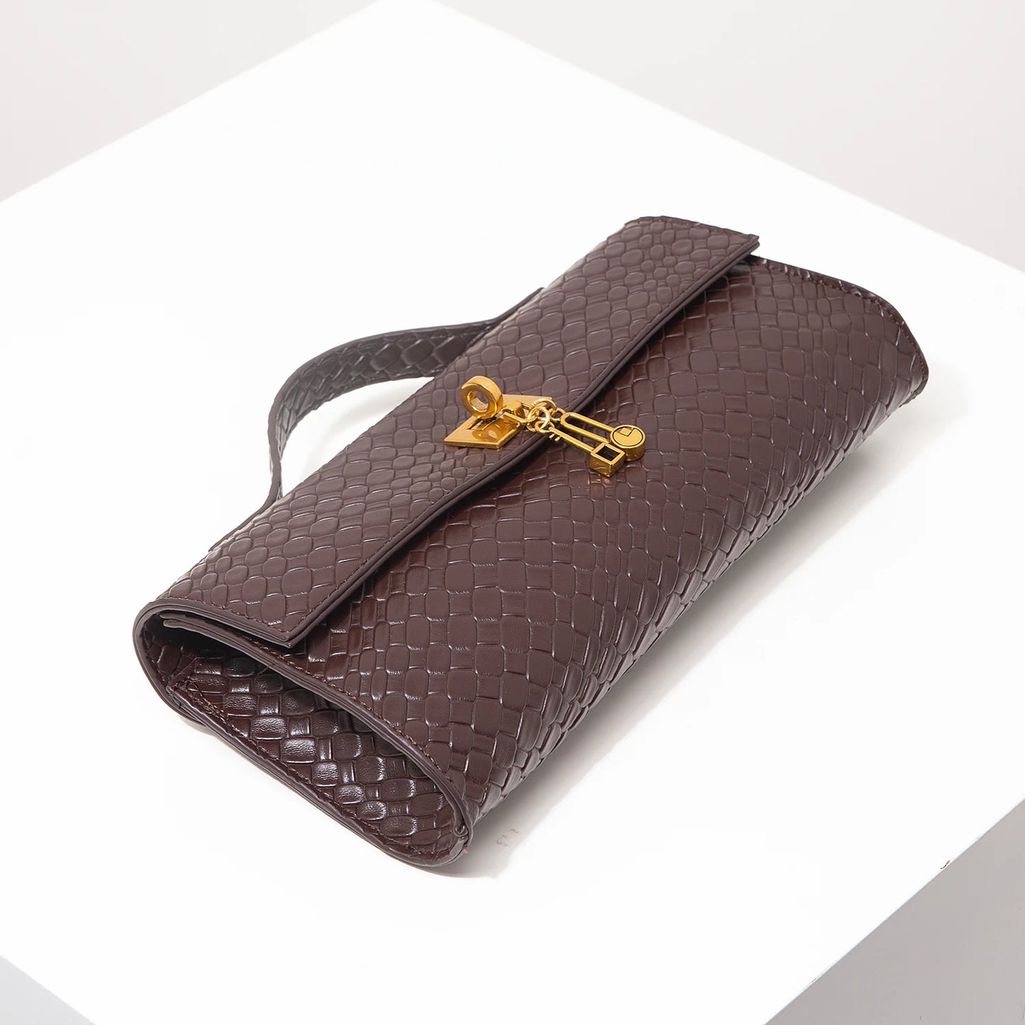 Vintage Faux Leather Woven Baguette Bag, Flap Women's Clutch, Elegant Evening Bag, Burgundy Wallet, Women's Dress Party, Wedding Accessory (Random Pattern)