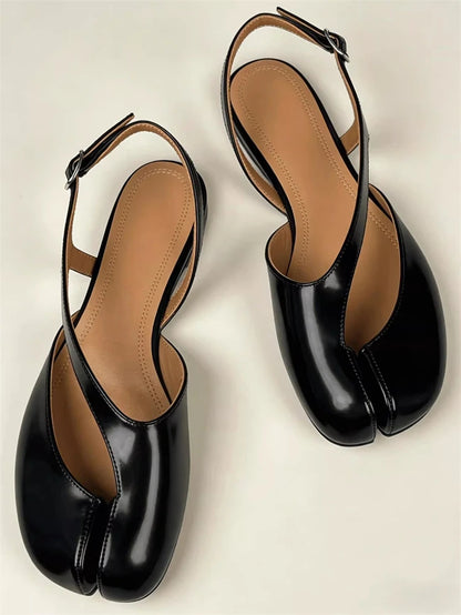Luxury Tabi Flat Sandals Women Summer Patent Leather Split Toe Slingbacks Ballet Shoes Brand Designer Banquet Wedding Sandalias