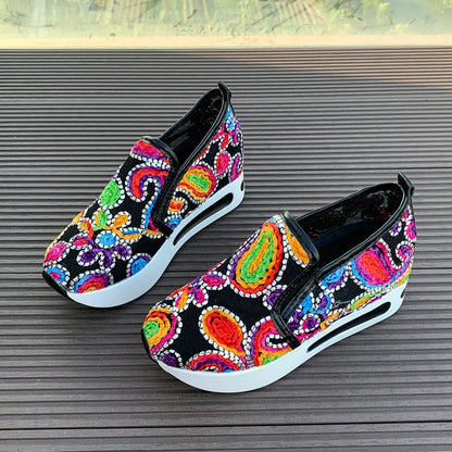 Women's Sneakers Rainbow Embroidered Platform Shoes for Women Breathable Mesh Loafers Lightweight Slip On Casual Shoes Plus Size