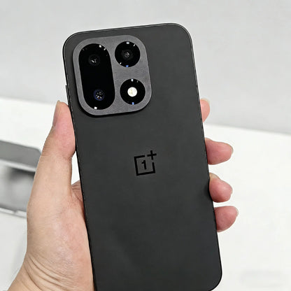 OnePlus 15 Unlocked Smartphone Snapdragon 8 Elite Gen 5 6.78'' 165Hz High Refresh Rate Screen Rear 50MP Triple Camera 7300mAh