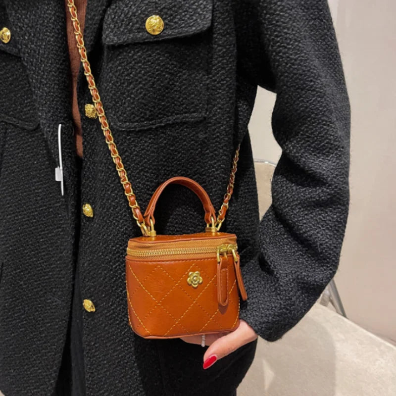 Small  Shoulder Bucket Bag For Women Classic Mini Clutches Female Small Square Bag Crossbody Metal Chain Handbag