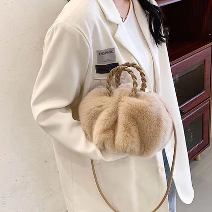 Autumn and Winter Plush Shoulder Crossbody Bag Women's Fashion Pleated Warm Faux Fur Hobos Bag Sweet Small Handbag