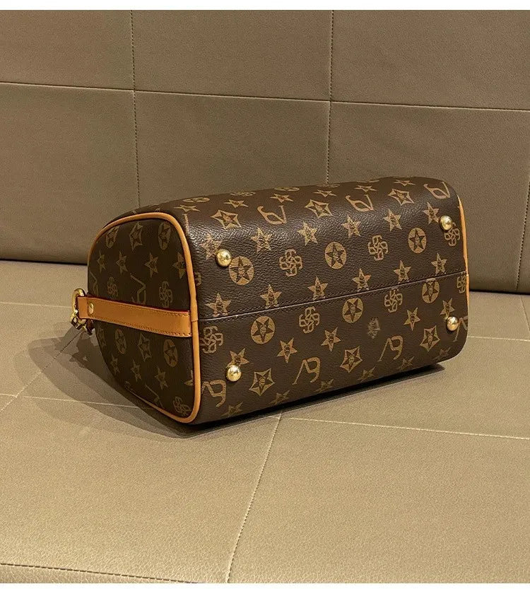 2024 Spring Summer New High-End Feelprinting Vintage Large Capacity Pillow Bag Fashionable Simple Commuting Crossbody Women's Ba