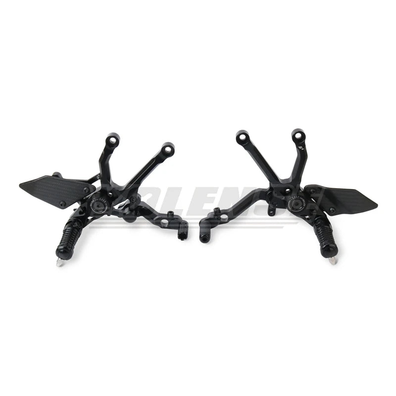 Motorcycle Carbon Fiber Adjustable Footrests Rear Set Footpeg Rearset Foot Peg Pedal For PANIGALE V4 Panigale V4S 2025