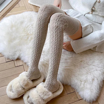 Women Classic Striped Knee High Socks Autumn Black White Gray Thicken Warm Thigh Socks Fashionable Comfortable Long Stockings