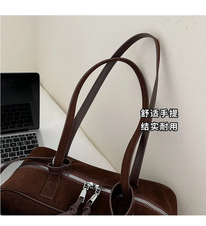 Retro Red Suede Wedding Shoulder Bag Luxury Designer Women Versatile Underarm Bags Elegant Female Large Capacity Handbags