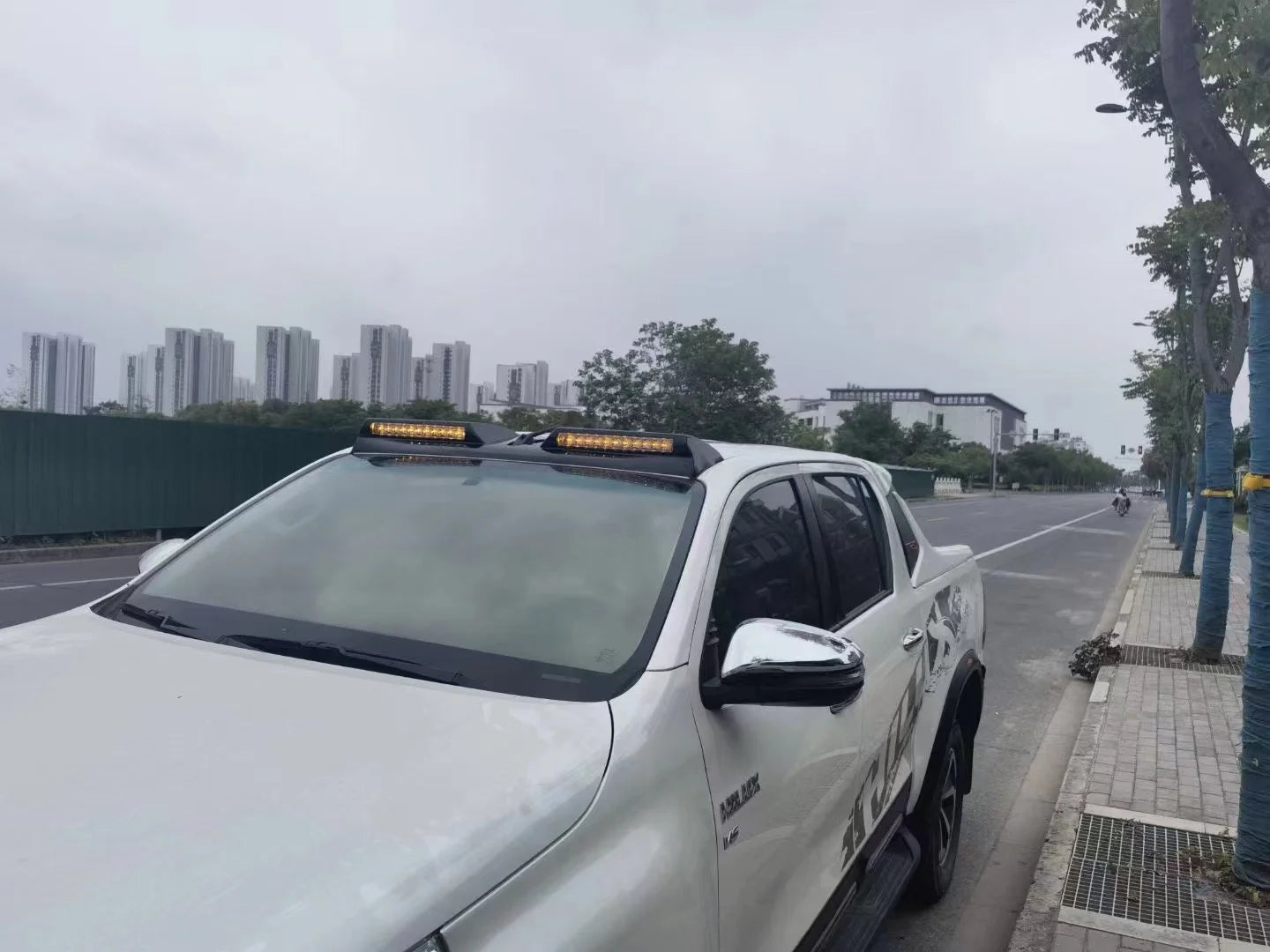 Roof Led Bar Fit For Toyota Hilux Revo Rocco Ford Ranger T6 T7 T8 T9 2012-2024 Pickup Car Exterior Roof Light Bar