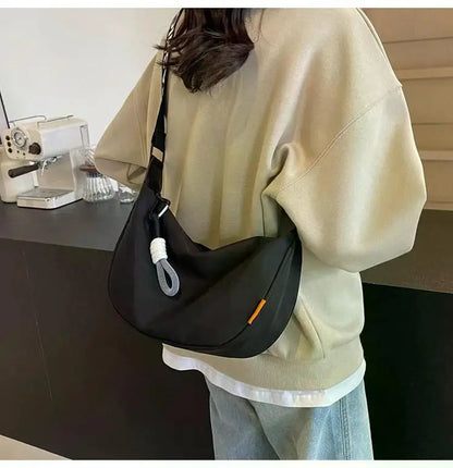 2025 New Fashion Crossbody Bag Simple Wide Shoulder Strap Design Single Shoulder Bag Original Style Commuting Dumpling Women Bag