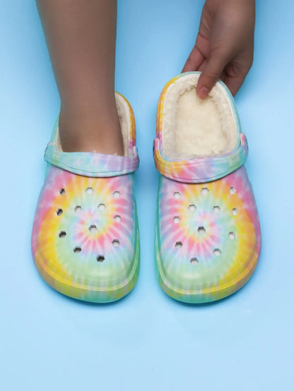 Women's winter warm clogs, fashionable and casual style, can be worn indoors or outdoors