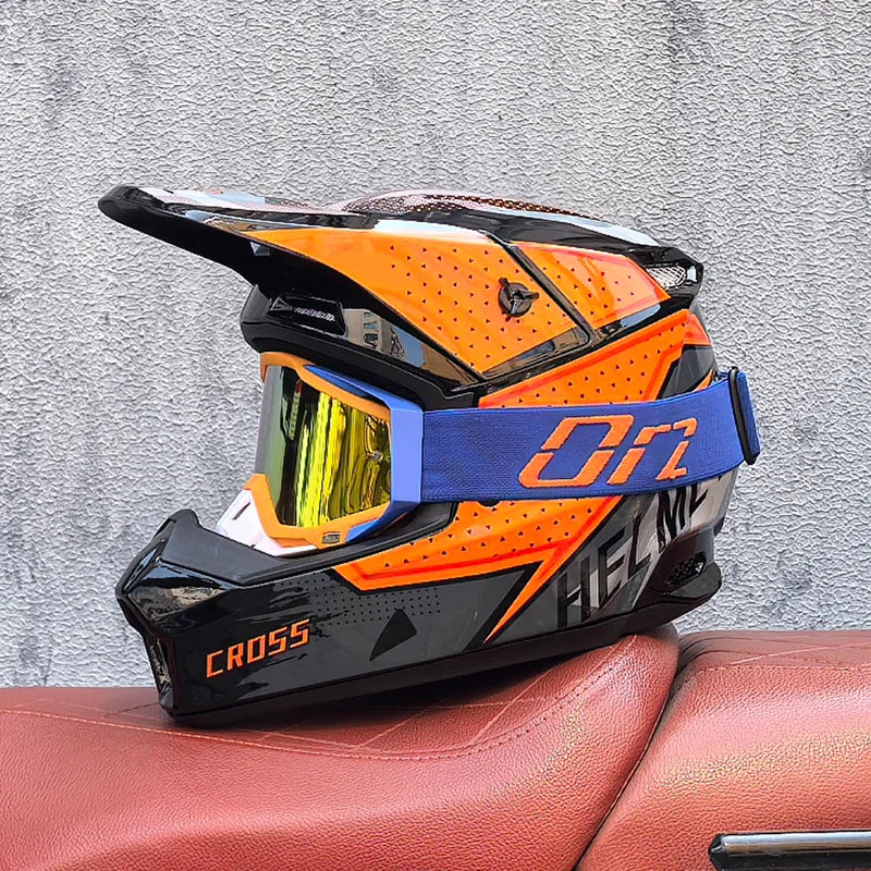 ORZ's new motorcycle off-road helmet, rally helmet, and mountain bike downhill helmet