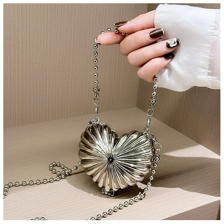 Golden Silver Evening Bag Handbag Luxury Designer Shoulder Crossbody Bags Party Wedding Clutch Mini Heart Pattern Shell Purse