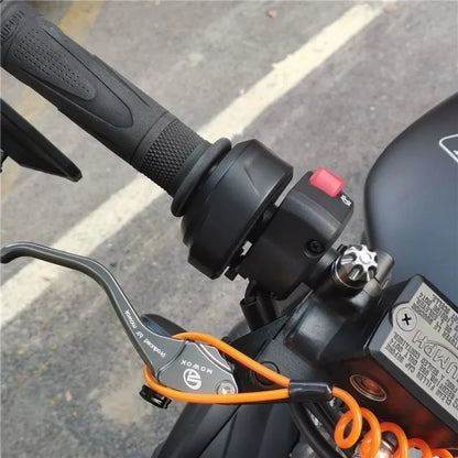 Short two-finger brake lever accessory for Triumph Trident 660 Street Triple 765