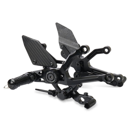 Motorcycle Carbon Fiber Adjustable Footrests Rear Set Footpeg Rearset Foot Peg Pedal For PANIGALE V4 Panigale V4S 2025