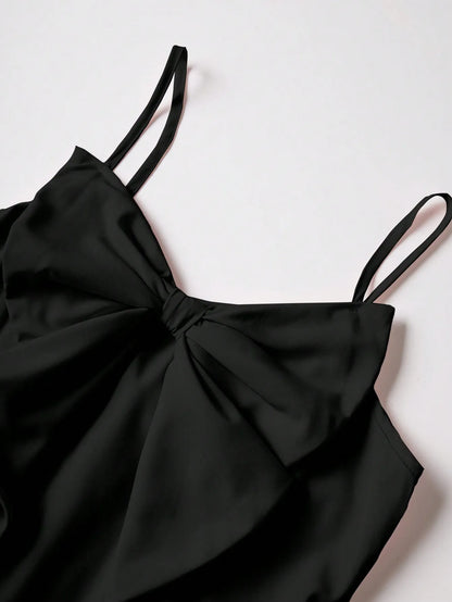 Fashionable women's waist cinched three-layer ruffle edge bow suspender dress