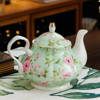 900ML European Bone China Teapot English Afternoon Tea Set Teapot High-Grade Porcelain Coffee Pot Heat Resistant Kettle Pot
