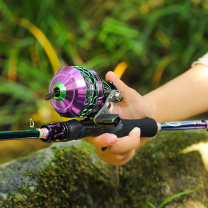 Sougayilang Colorful/Silver Fishing Reel 3.9:1 Gear Ratio&Double Roller Pin Paired with High Quality Ball Bearings Fishing Gear