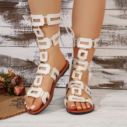2026 Summer Luxury Round Toe PU Women's Sandals Fashionable Flat Casual Beach Shoes Stylish Metallic Decoration Women's Sandals