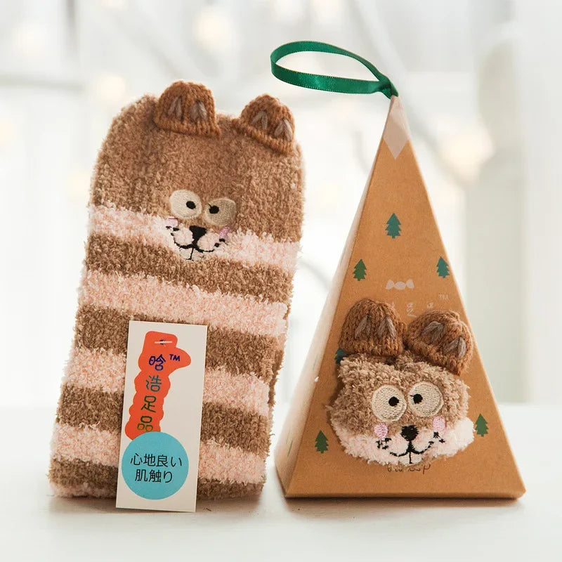 1 Pairs Box Christmas Socks Women Cute Thermal Fluffy Fuzzy Soft Velvet Thermo Sleep Sock Thick Warm Winter Socks New year Gift