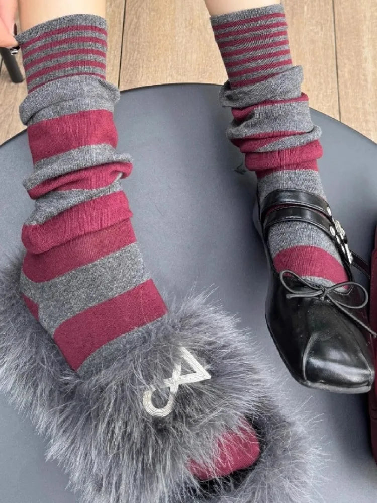 New Athletic Crew Dress Autumn Winter Sock Women Striped Versatile Pile Ankela Vertical Striped mid-calf New Trendy B8W167