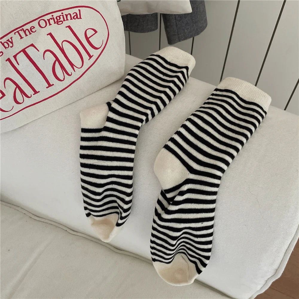 Korean Simple Colored Striped Cotton Socks Women’s Autumn Winter Breathable Middle Tube Socks College Style Trendy Casual Socks