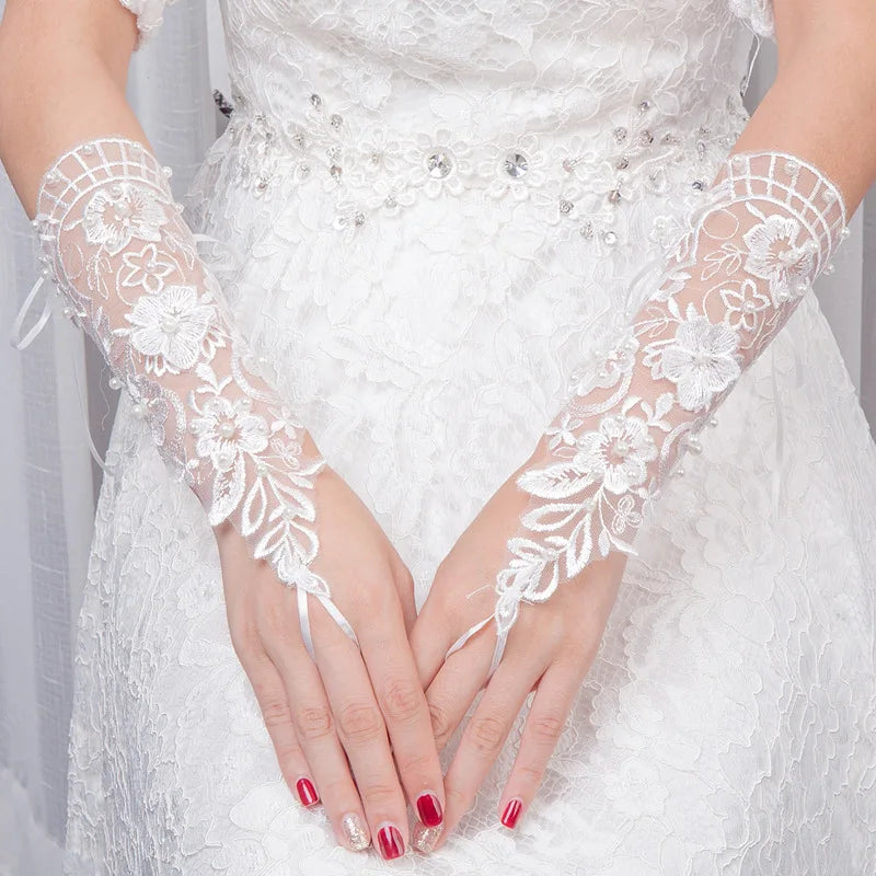 New Arrival Short Wedding gloves Gants de femmes Guantes de mujer Cheap wedding accessoire mariage Sheer gloves