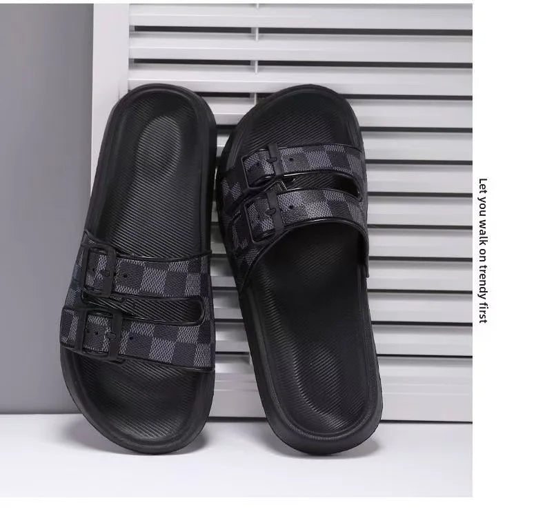 A Pair of Simple and Wear-Resistant Summer Slippers, Fashionable, Versatile and Comfortable Beach Shoes, Outdoor Sports Shoes for Men