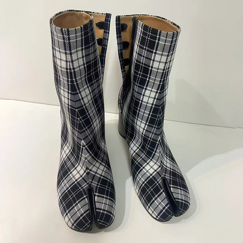 2025 Luxury Brand Designer Split Toe Ankle Boots New Fashion Chunky Round High Heels Women Boots Winter Plaid Boots