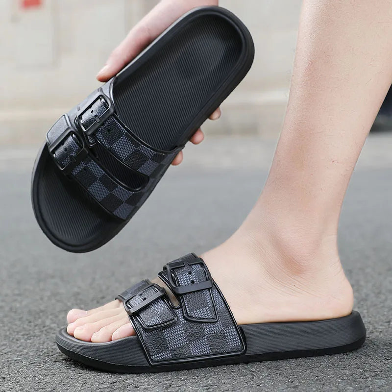 A Pair of Simple and Wear-Resistant Summer Slippers, Fashionable, Versatile and Comfortable Beach Shoes, Outdoor Sports Shoes for Men