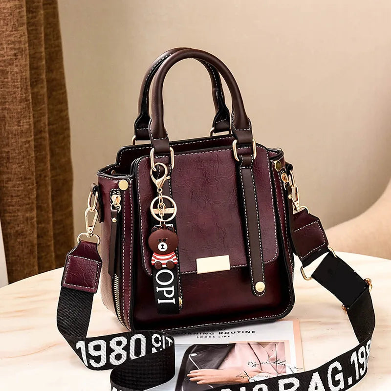 Luxury Brand Designer Women'S Handbag Fashion New Trend Shoulder Bag Classic Retro Crossbody Bag Commuting Small Square Bag