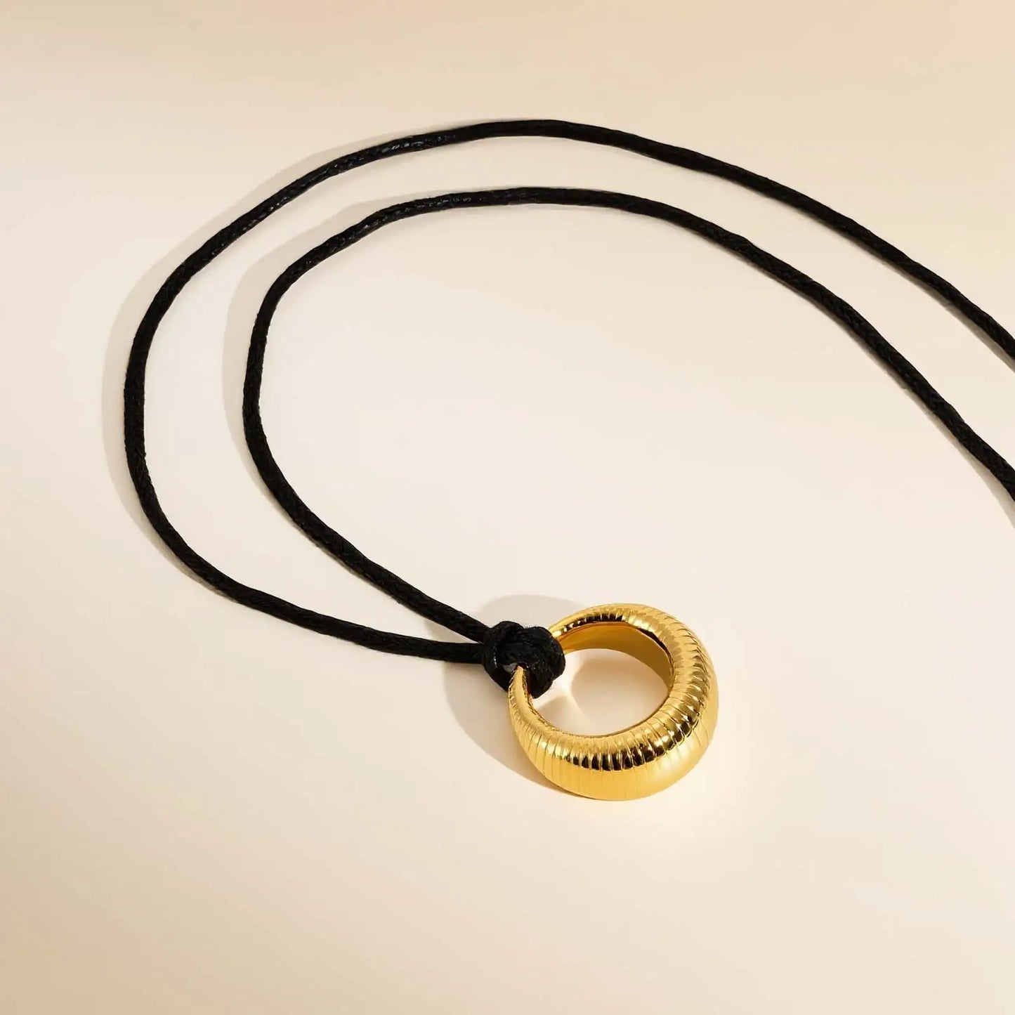 Stainless Steel Hollow Circle Pendant Necklace for Women,Black Rope Chain Necklaces,Trend Stylish Jewelry Gift