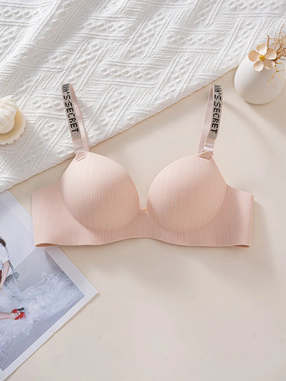 Shantou Seamless Bra Nylon Fabric Comfortable No Steel Ring Strap Underwear Women Gather Small Chest Look Big Sexy Bra