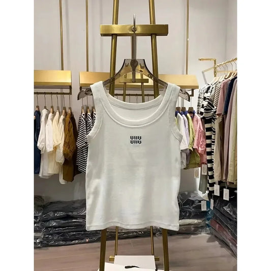 Super cool suspender vest, girls wear sexy tops inside, summer new models, sleeveless and slimming, sweet and spicy tops.