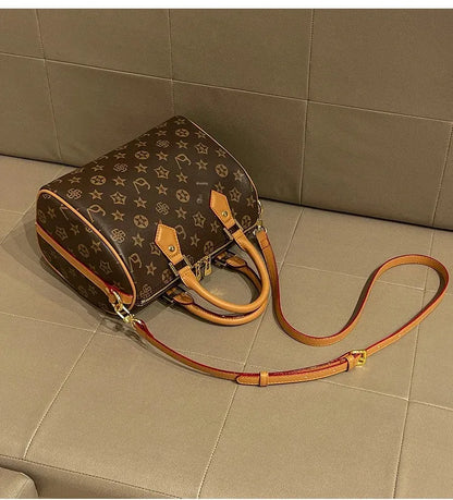 2024 Spring Summer New High-End Feelprinting Vintage Large Capacity Pillow Bag Fashionable Simple Commuting Crossbody Women's Ba
