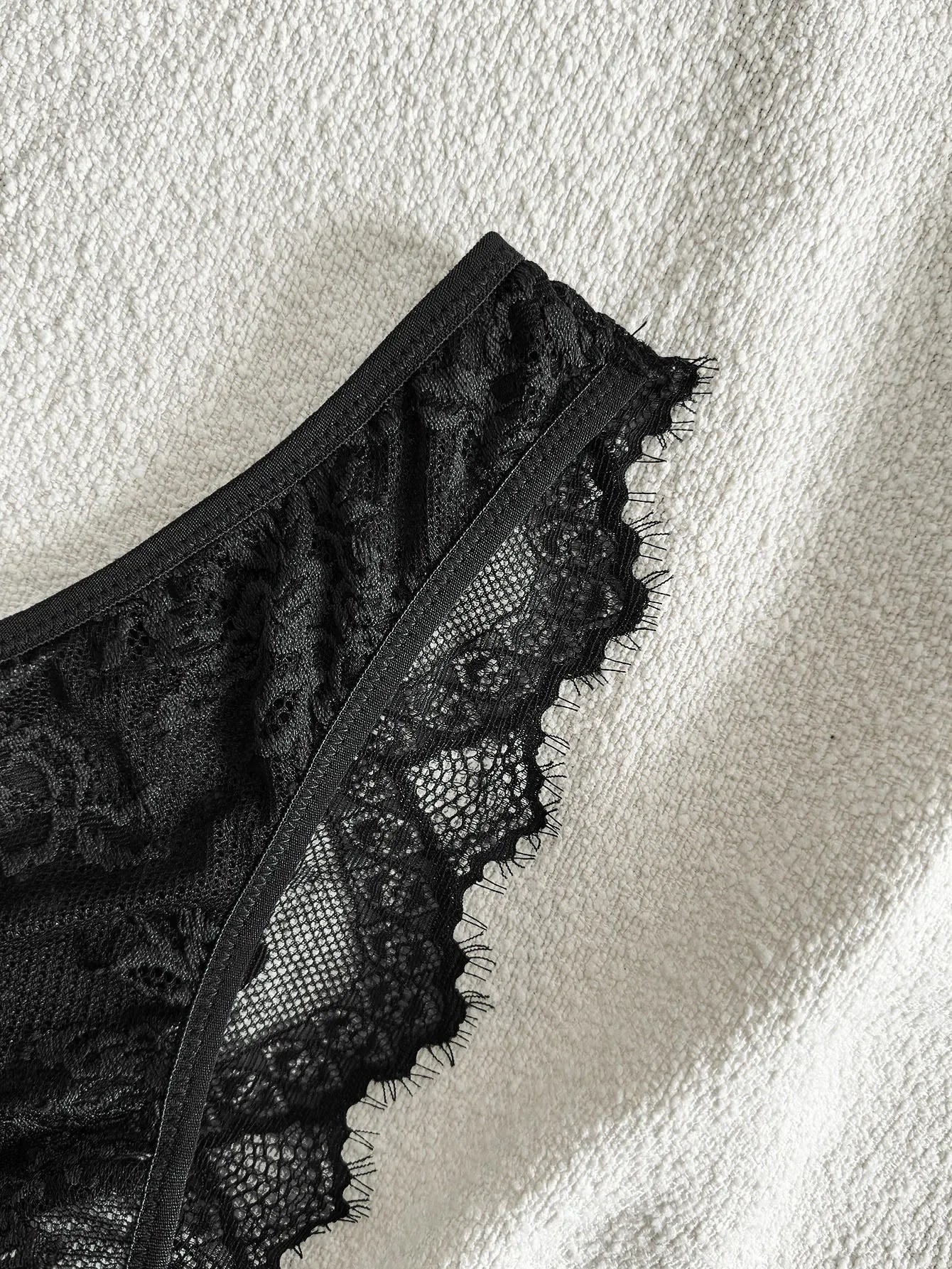 Women's Lingerie & Underwear， Eyelash Sxy Fancy Lace Strapping Underwire Bra &  Brazilian Panties ， Sexy Style