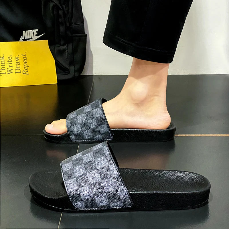 Men's Slippers Summer 2025 New Outer Wear Home Flip Flops Men's Non-Slip Beach Sandals