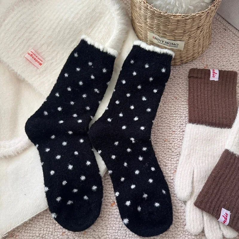 Winter Warm Thickened Polka Dot Plush Socks Women Girls Mid-calf Socks Fall Thickened Padded Warm Socks Home Sleep Floor Sox
