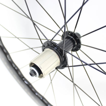 Newest 700C Road Bike UD Full Carbon Fibre wheelset Carbon Bicycle Wheelset clincher tubeless rims 65mm wave 25mm width V brake
