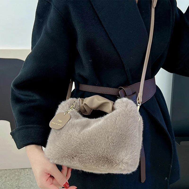 New Woman Soft Plush Handbags Shoulder Bag Fashion Autumn And Winter Korean Version Simple Crossbody Bags For Traveling Shopping