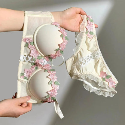 New French Retro Sexy Lace Sweet Floral Embroidery Bra Push-up Bra