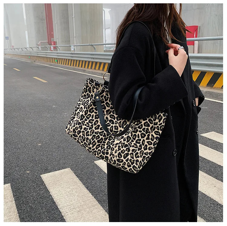 New Fashion Tote Bags Shopping and Travel  Canvas Bags New Women Popular Handbags Large Capacity Leopard Shoulder Bags Сумка