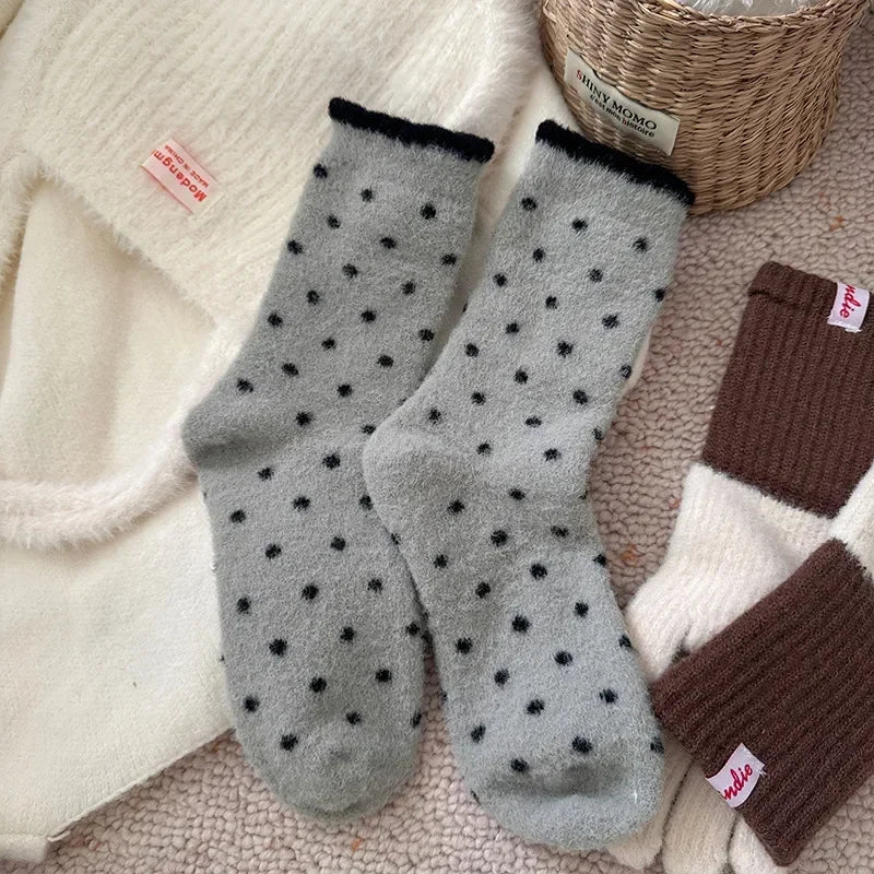 Winter Warm Thickened Polka Dot Plush Socks Women Girls Mid-calf Socks Fall Thickened Padded Warm Socks Home Sleep Floor Sox