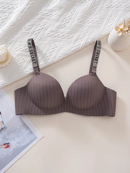 Shantou Seamless Bra Nylon Fabric Comfortable No Steel Ring Strap Underwear Women Gather Small Chest Look Big Sexy Bra