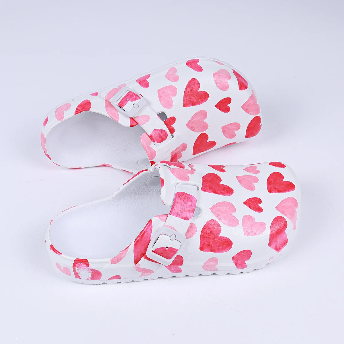 Women's Heart Print EVA Clogs Comfortable Lightweight Slip-On Sandals Soft Sole Ideal for Beach Garden Lab Surgical Work