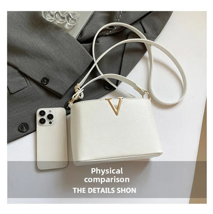 New Fashionable V Decor Shoulder Bag Trendy Ins Bucket Crossbody Handbag For Women