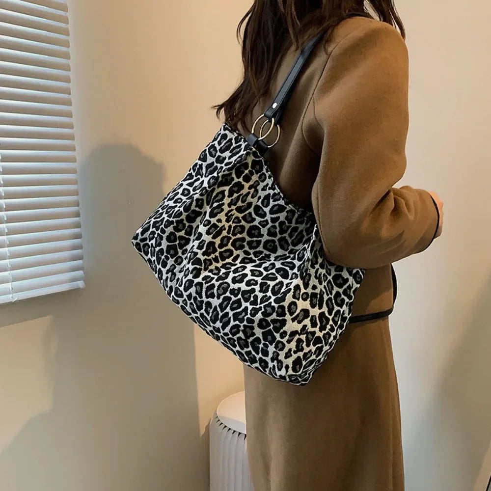 New Fashion Tote Bags Shopping and Travel  Canvas Bags New Women Popular Handbags Large Capacity Leopard Shoulder Bags Сумка