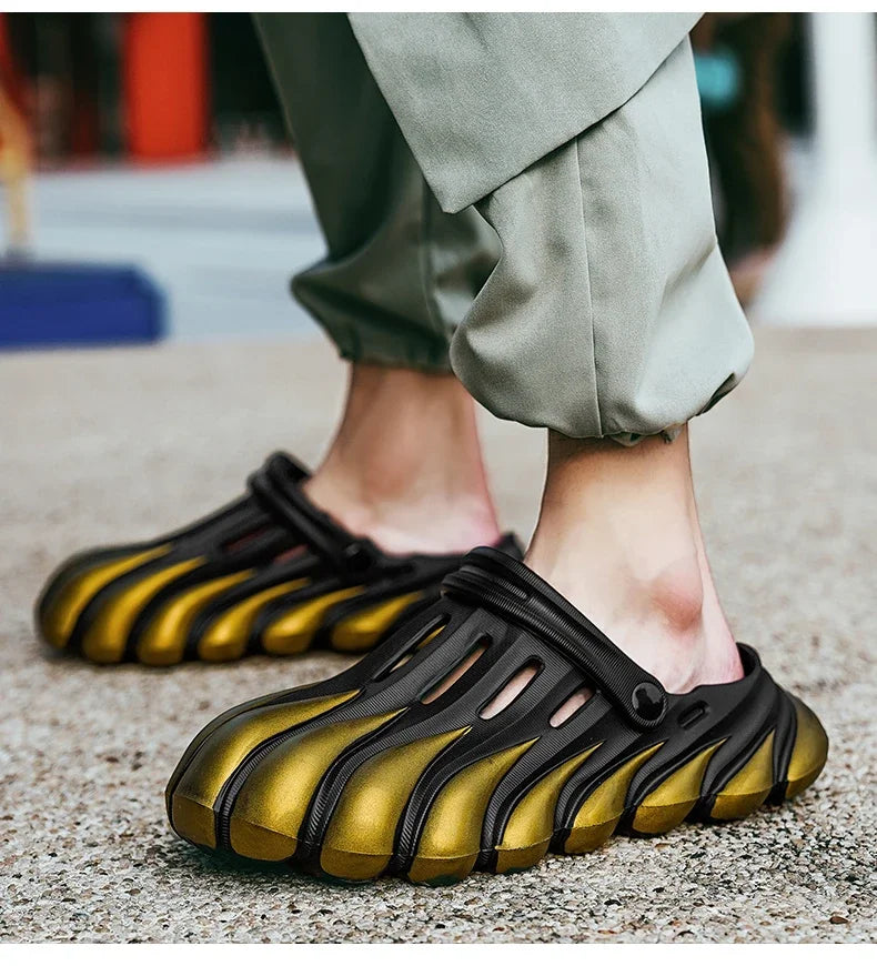 High Quality Summer Men Sandals Slippers Outdoor Beach Comfortable Soft Clogs Mens Beach Sandals Mens Casual Shoes Garden Shoes