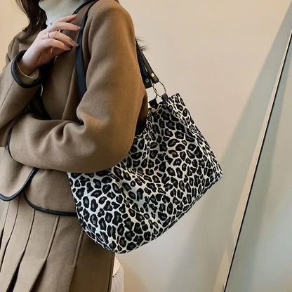 New Fashion Tote Bags Shopping and Travel  Canvas Bags New Women Popular Handbags Large Capacity Leopard Shoulder Bags Сумка